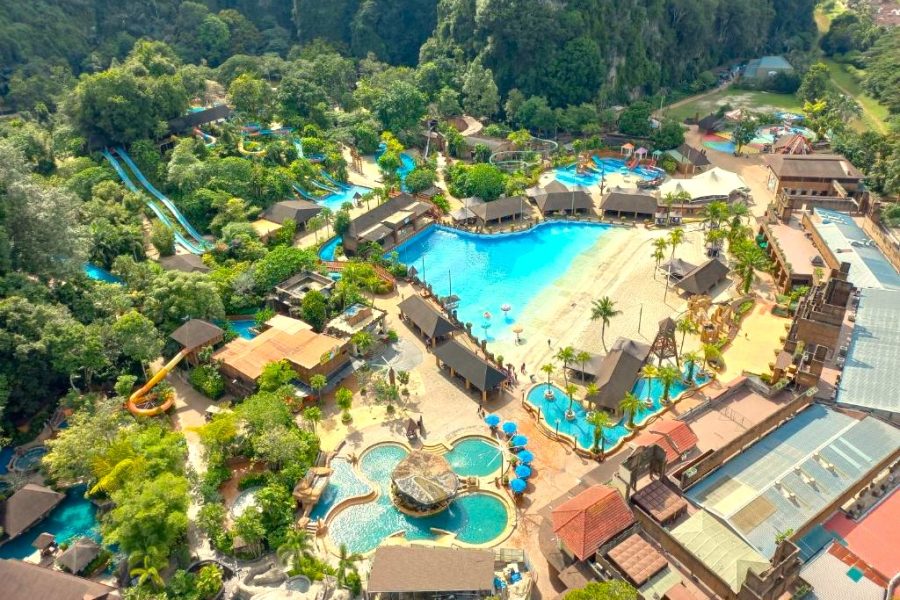 Full Day Sunway Lost World and Hot Spring Tour from Kuala Lumpur (Private)